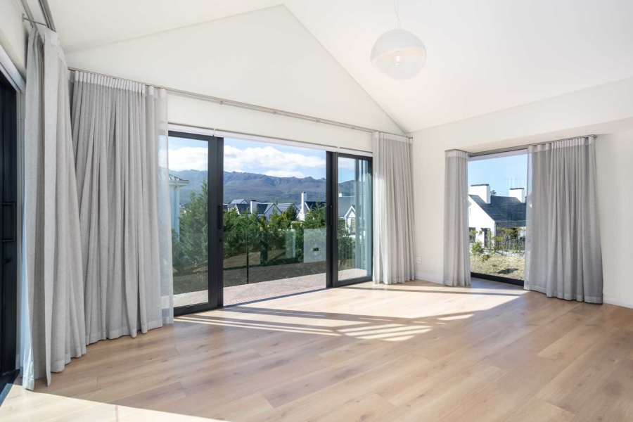 4 Bedroom Property for Sale in Val De Vie Estate Western Cape